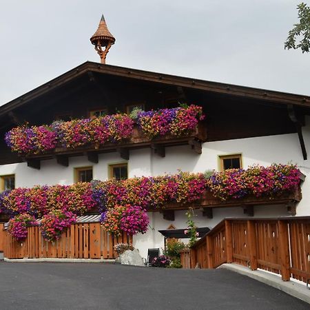 Pension Kirchbrugger Telfes im Stubai Eksteriør bilde