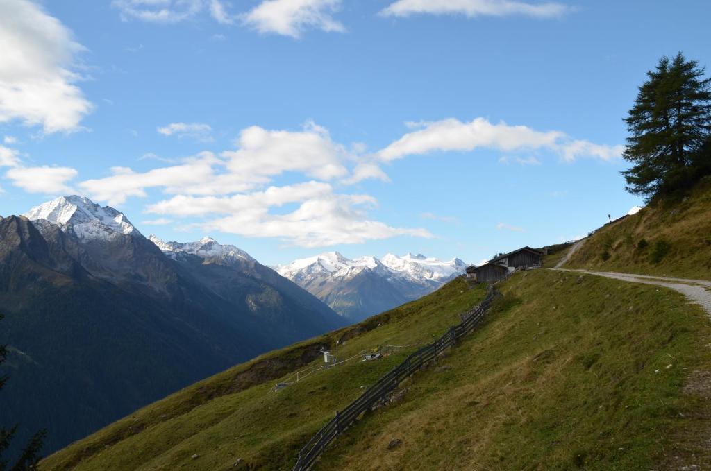 Pension Kirchbrugger Telfes im Stubai Eksteriør bilde
